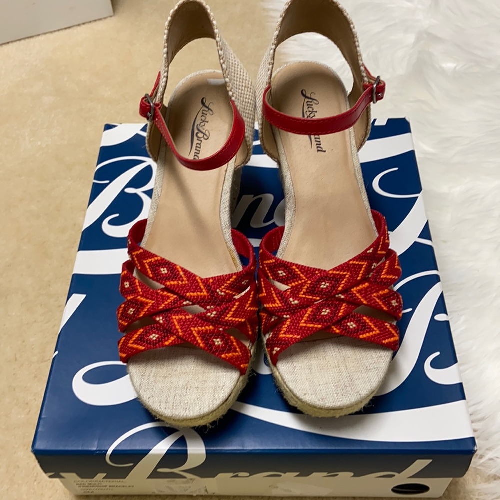 Slightly and gently used , great condition.